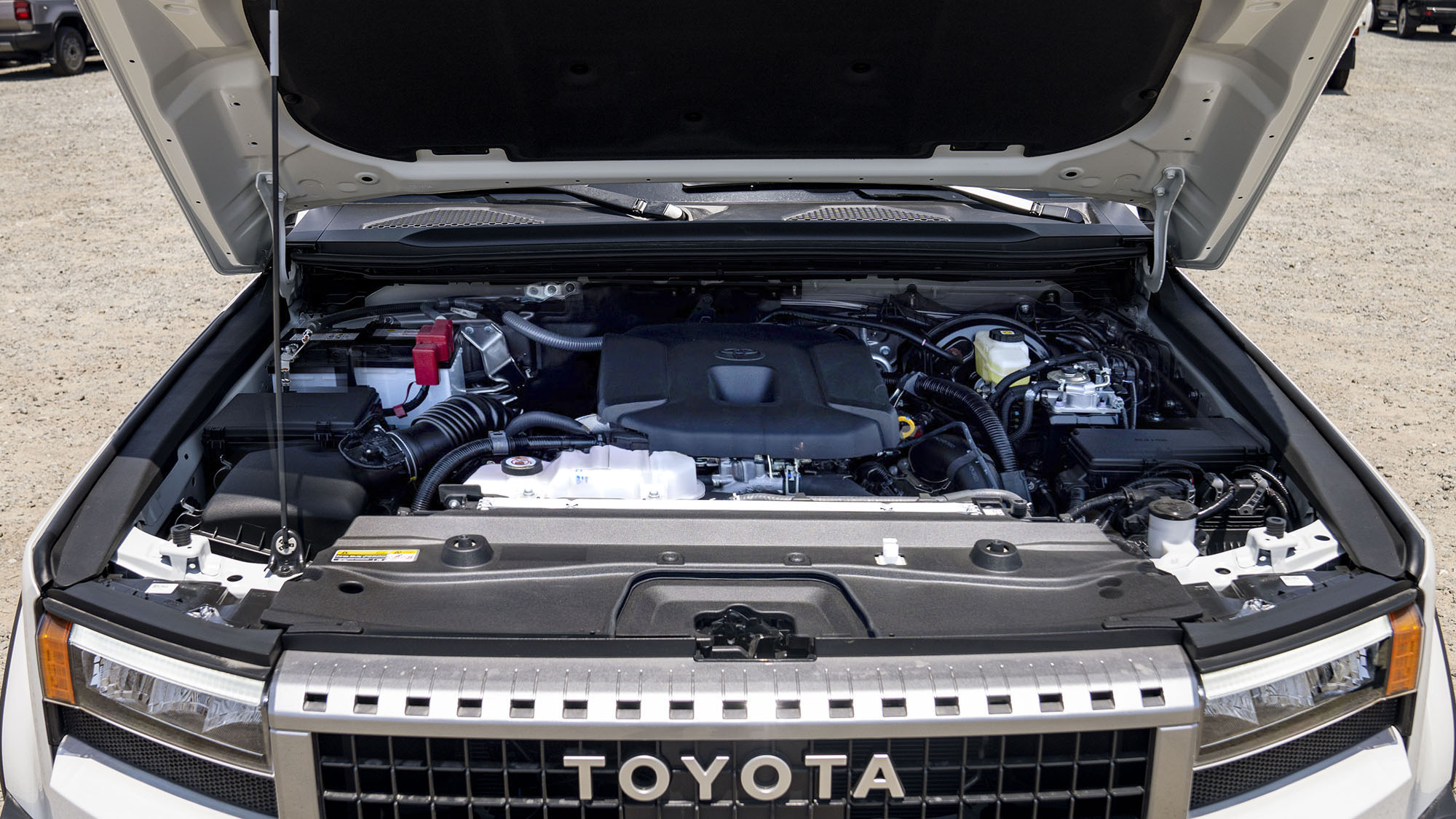 TOYOTA PRADO 250 TXL 2.8D AT _ WHITE