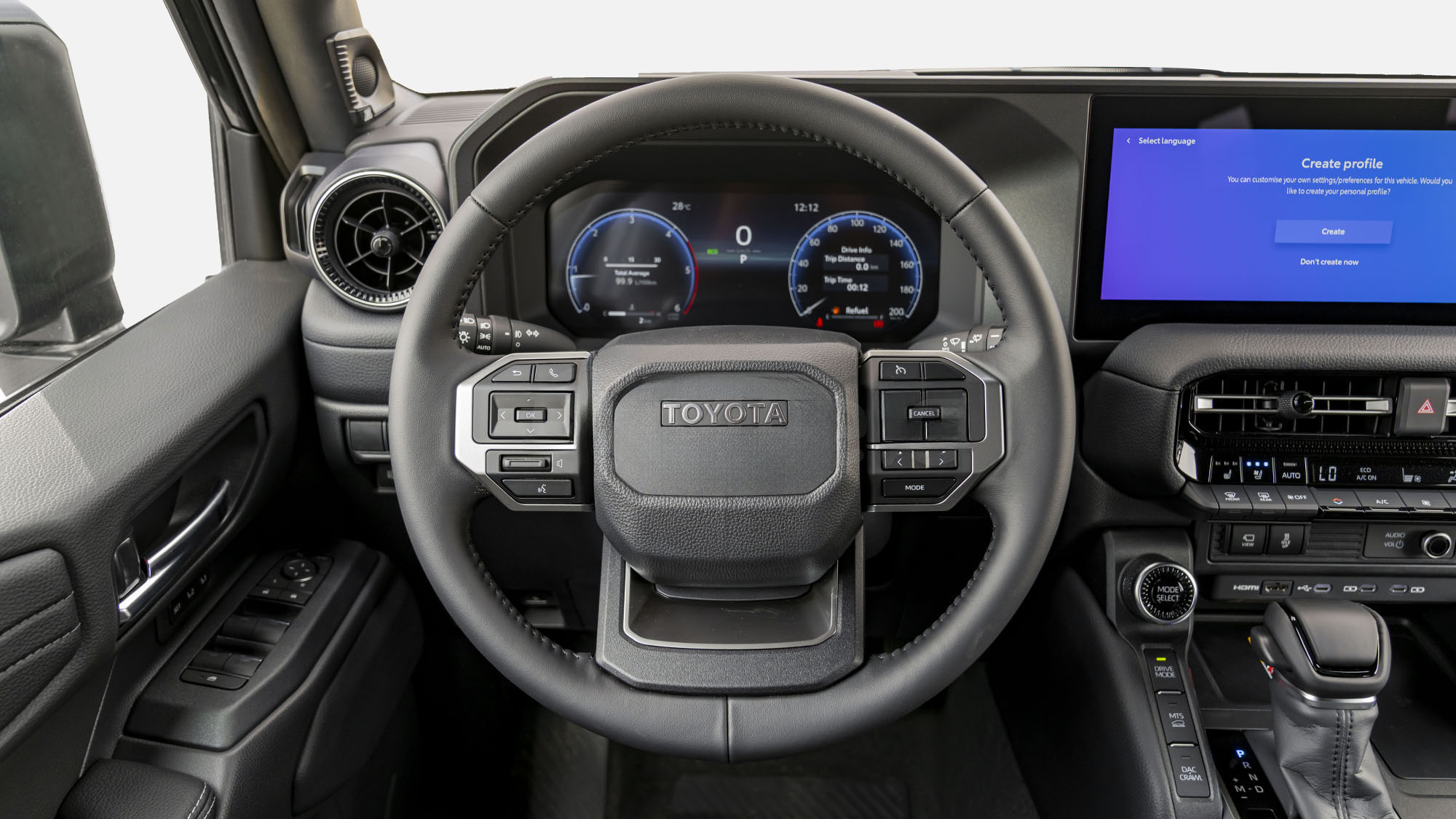 TOYOTA PRADO 250 VX PREMIUM 2.8D AT MY2026 – BLACK LPRADO2502.8D_48