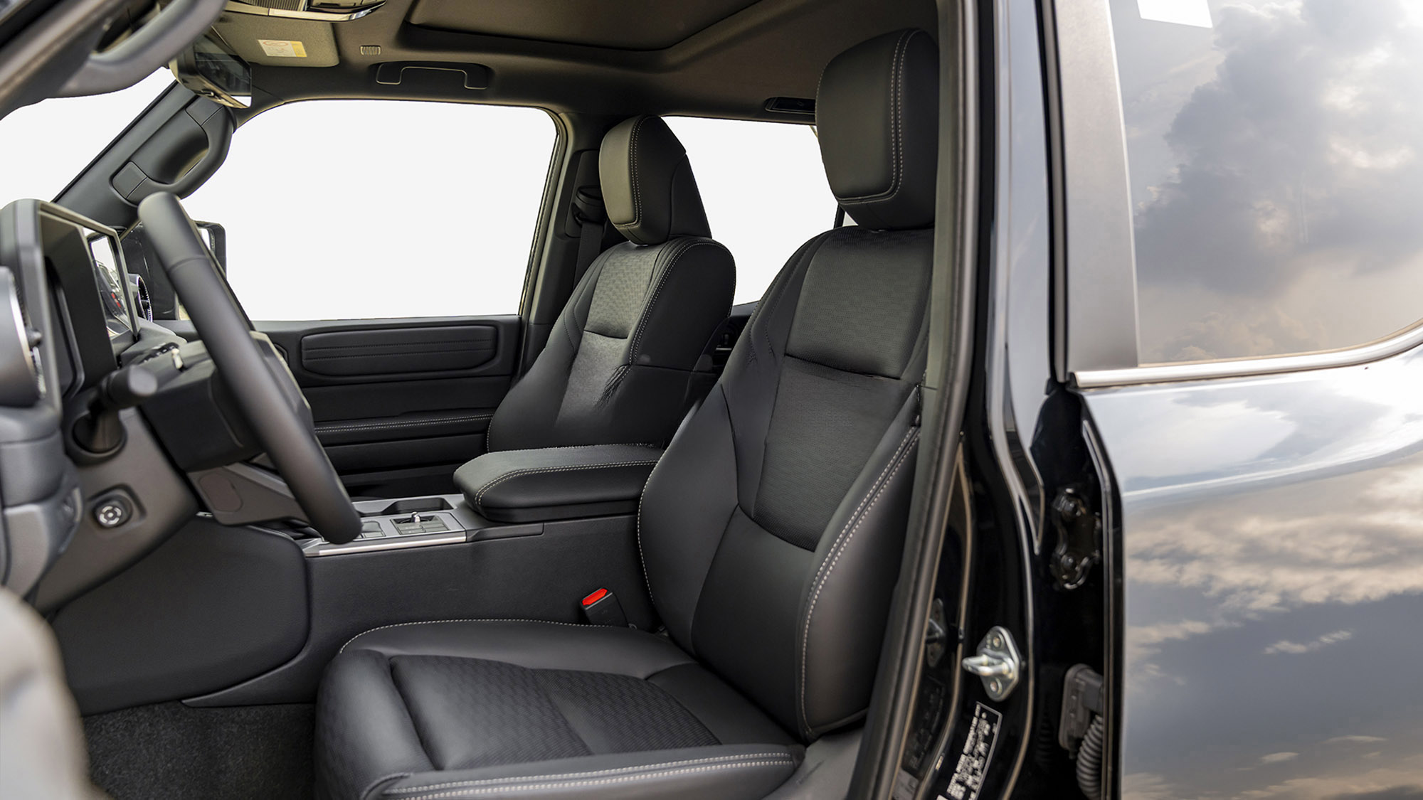 TOYOTA PRADO 250 VX PREMIUM 2.8D AT MY2026 – BLACK LPRADO2502.8D_48