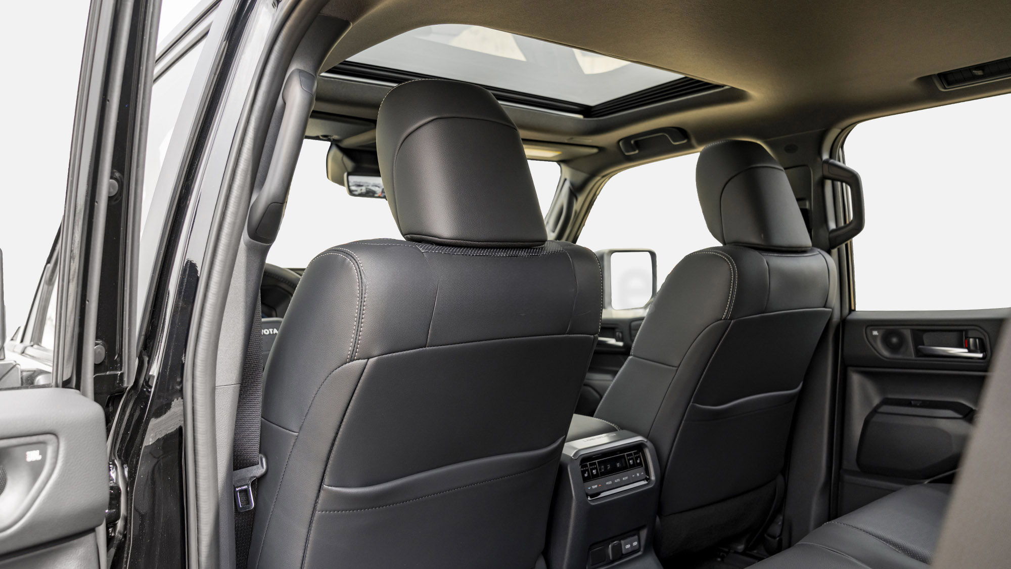 TOYOTA PRADO 250 VX PREMIUM 2.8D AT MY2026 – BLACK LPRADO2502.8D_48