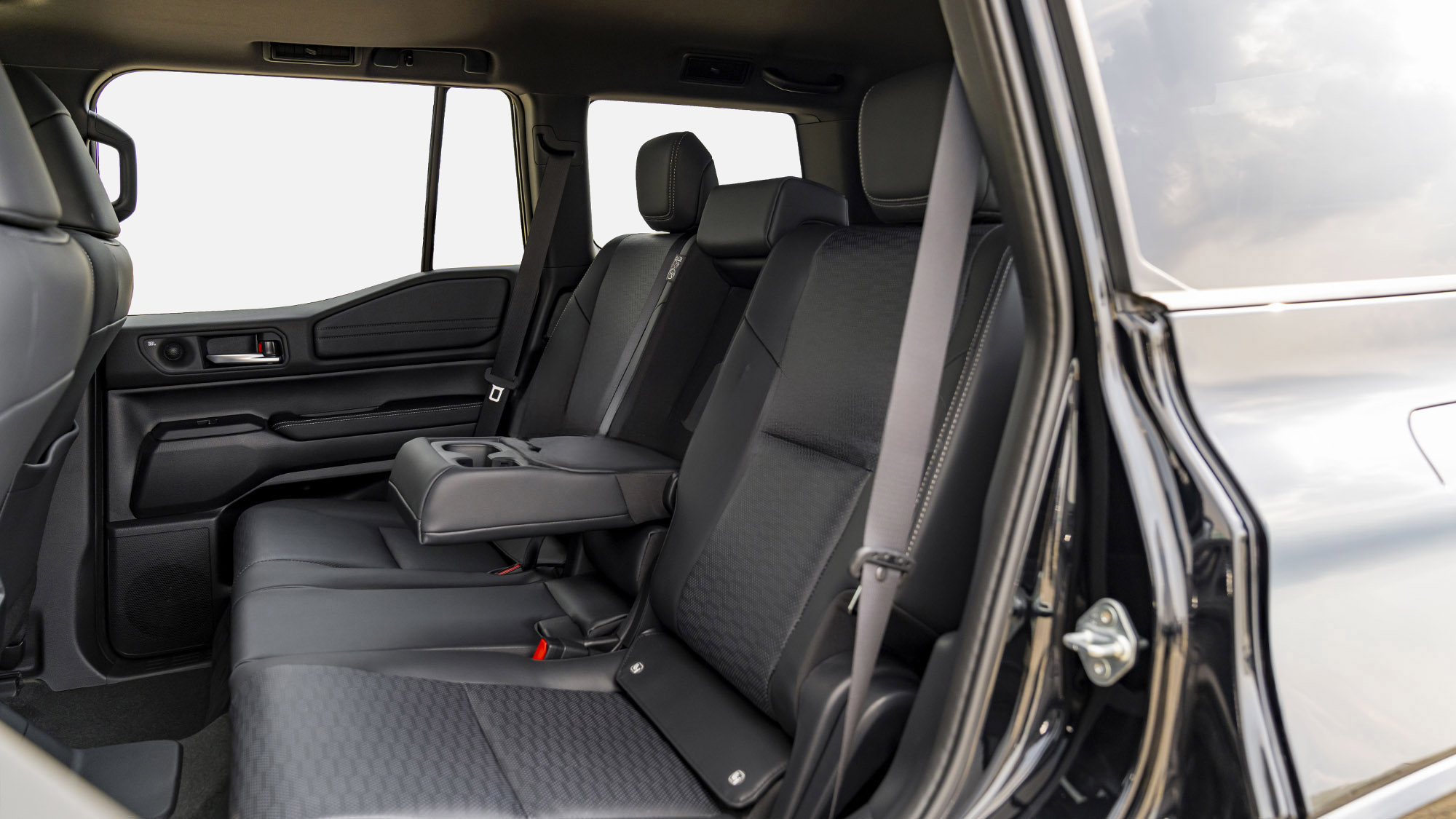TOYOTA PRADO 250 VX PREMIUM 2.8D AT MY2026 – BLACK LPRADO2502.8D_48