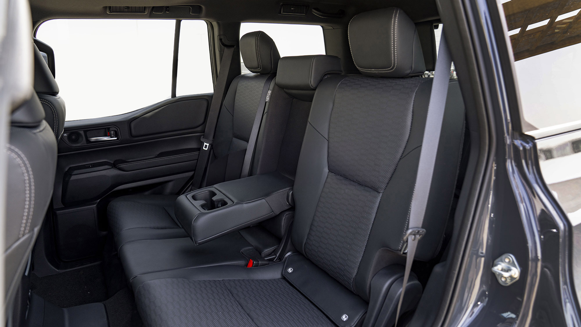 TOYOTA PRADO 250 WX+ LUXURY 2.8D AT_ GRAY