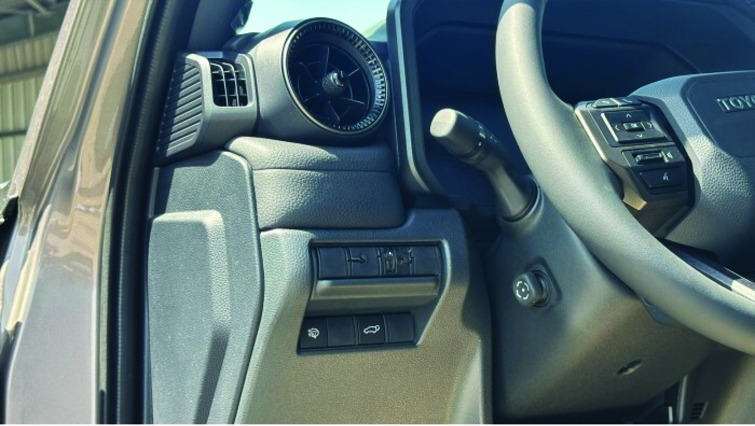 TOYOTA PRADO 250 WX+ LUXURY 2.8D AT