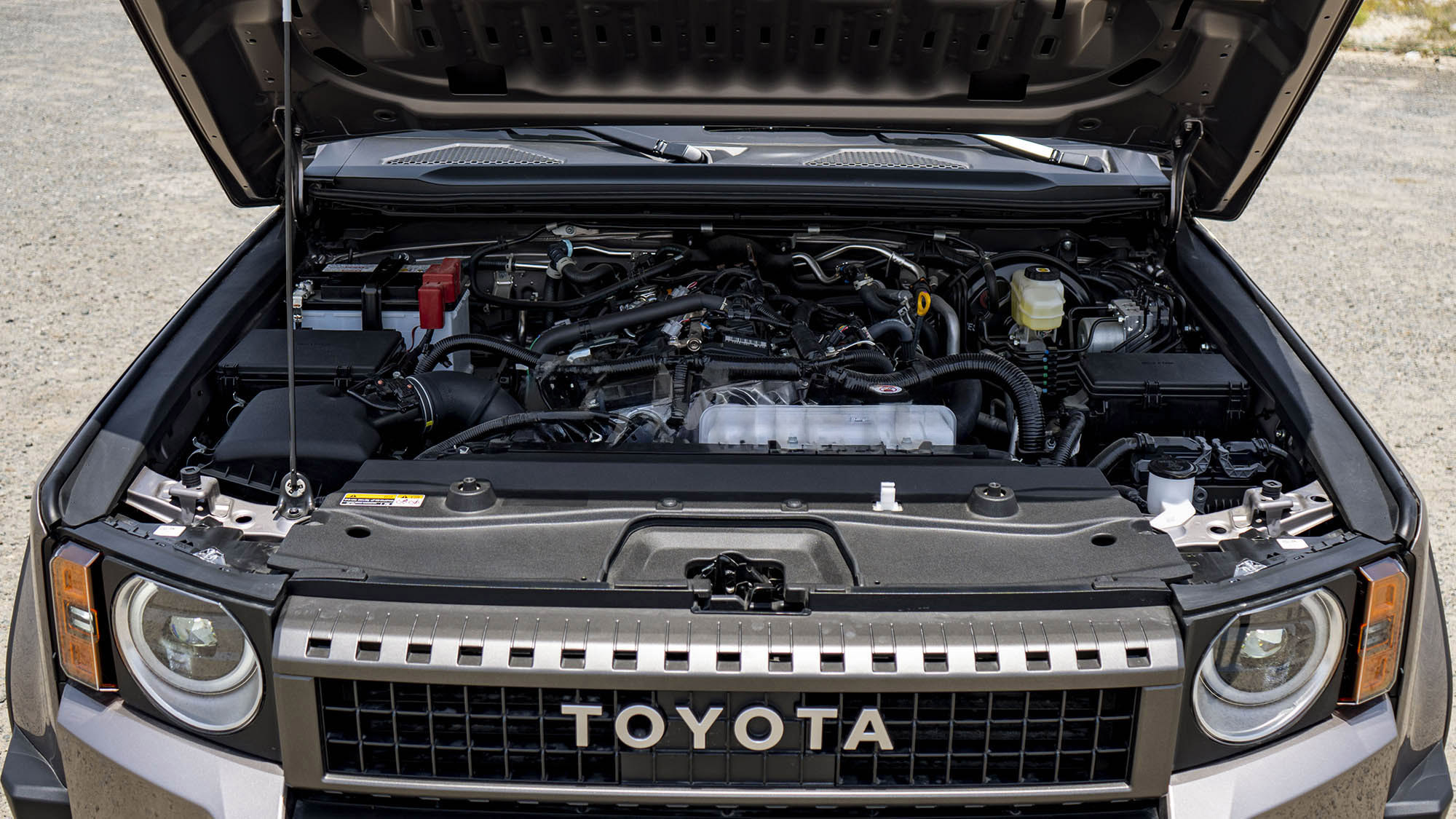 TOYOTA PRADO FIRST EDITIONS 2.4