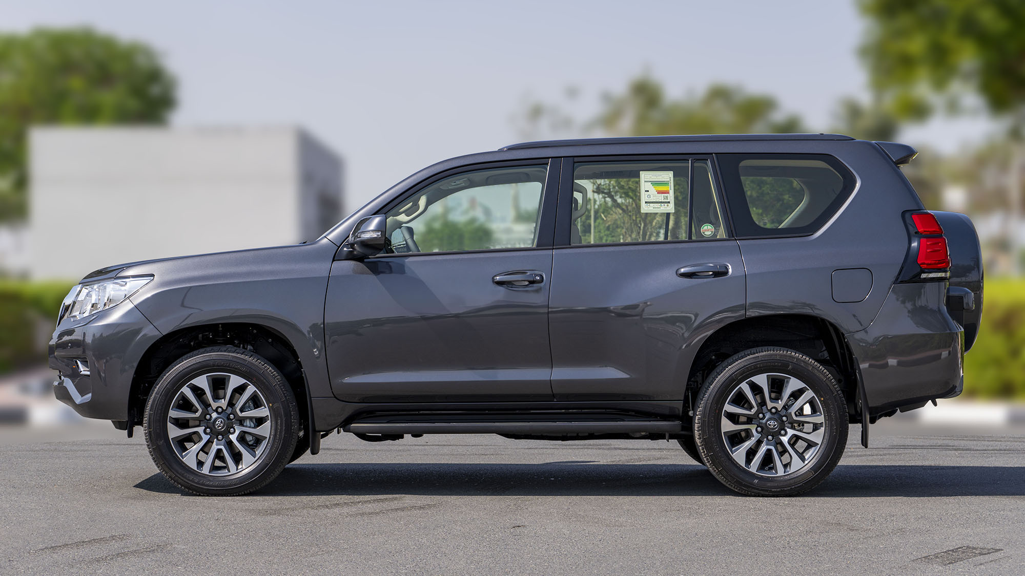 TOYOTA PRADO GXR 4.0P AT _ GRAY