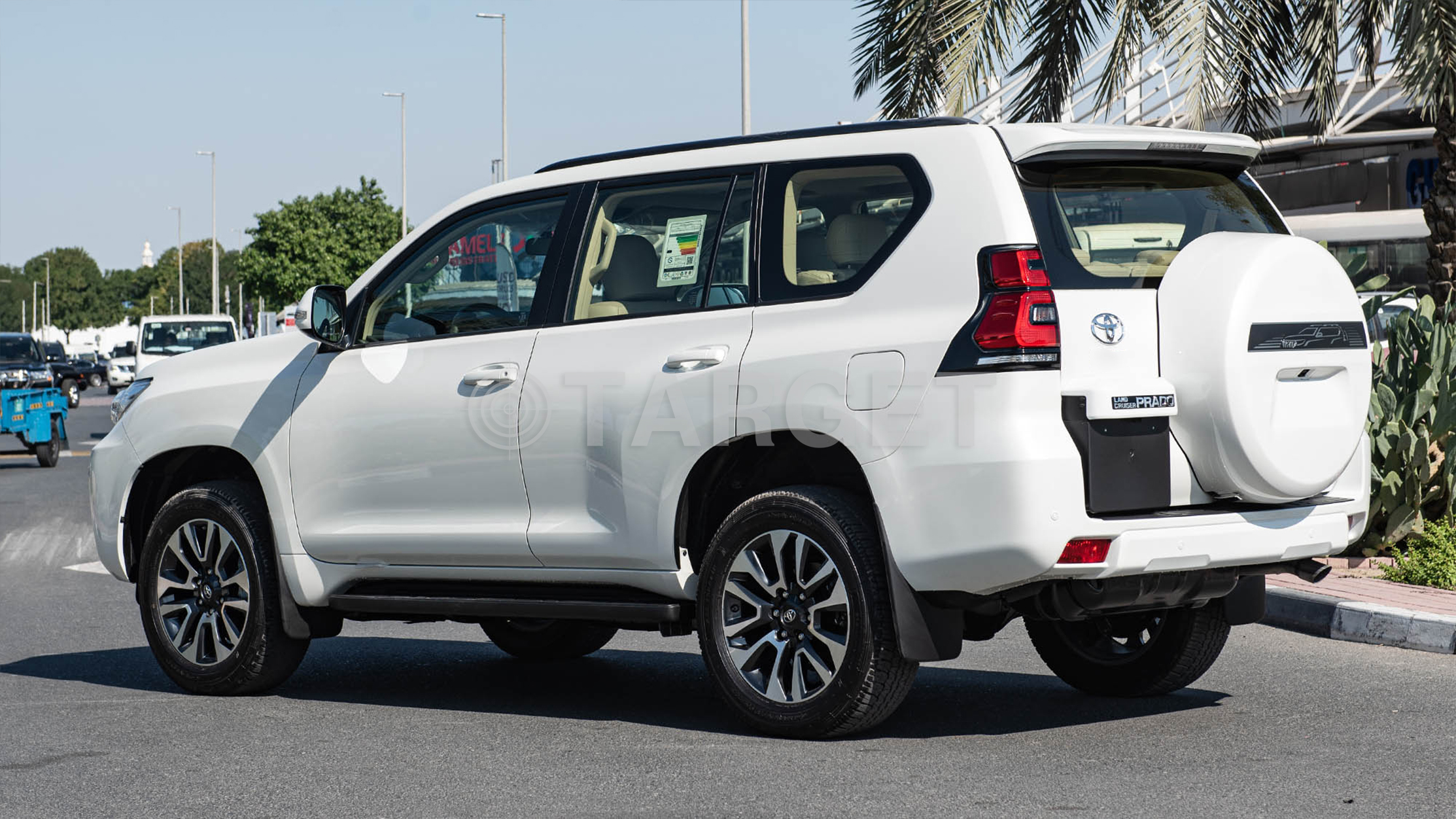 TOYOTA PRADO GXR 4.0P AT _ WHITE