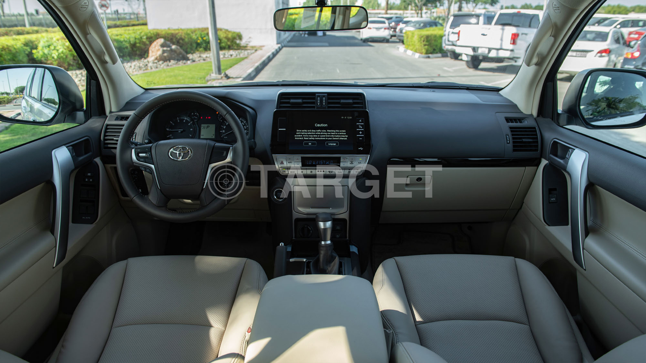 TOYOTA PRADO GXR 4.0P AT _ WHITE