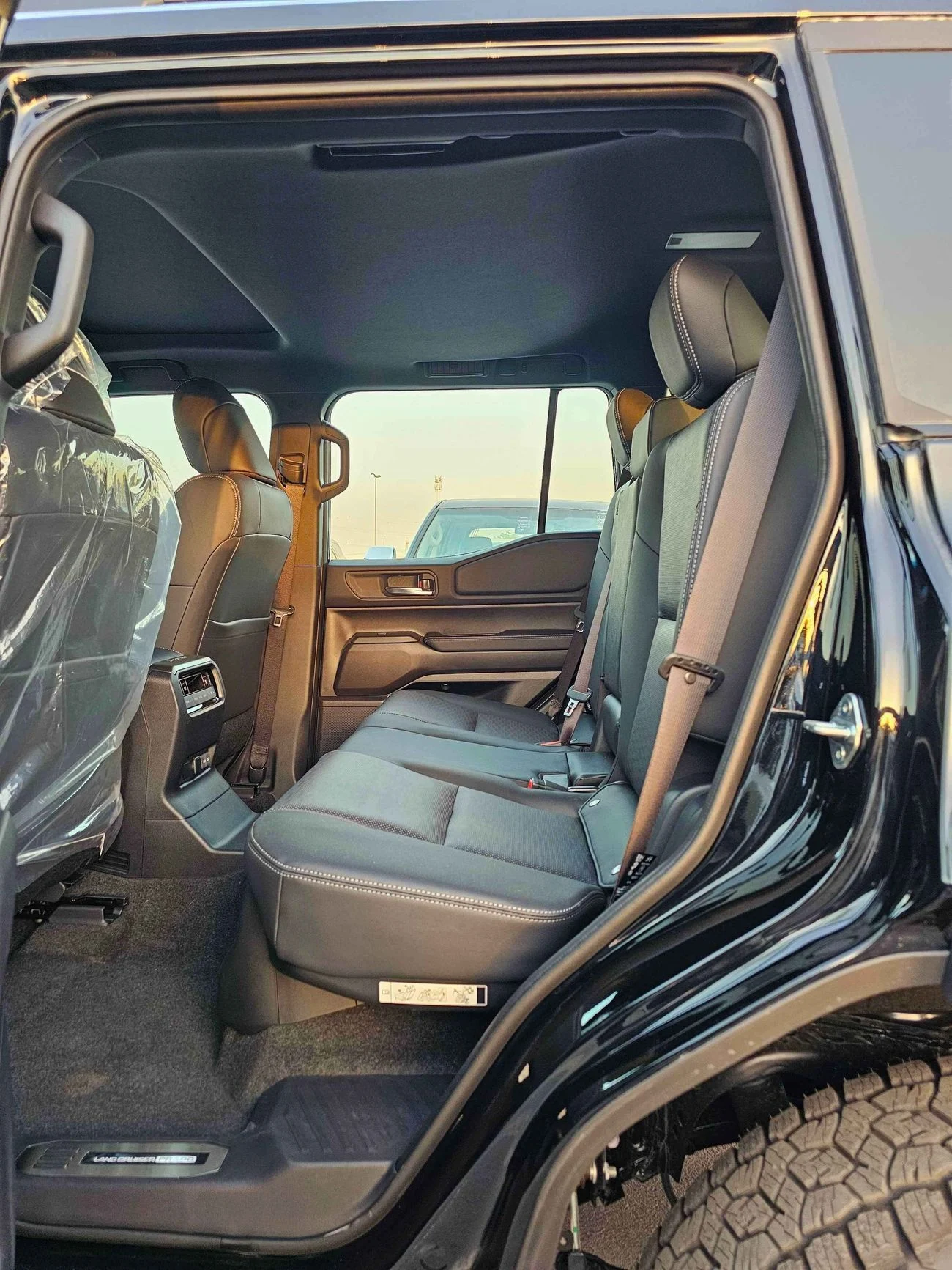 Toyota Prado PLATINUM | 2.8L V4 DIESEL