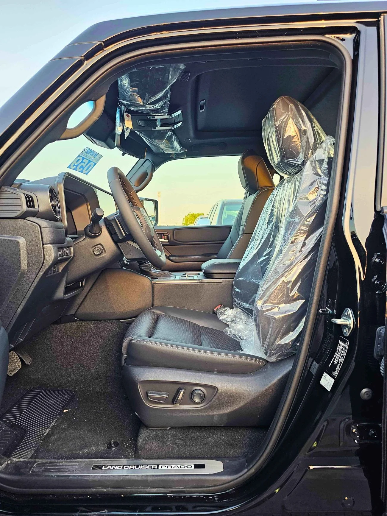 Toyota Prado PLATINUM | 2.8L V4 DIESEL