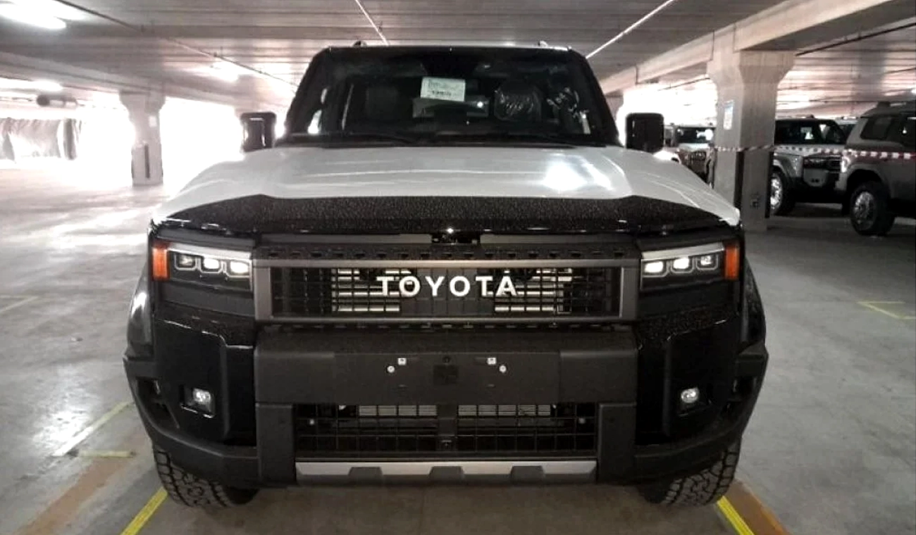 Toyota Prado PRADO ADVENTURE 2.4L TURBO PETROL V4