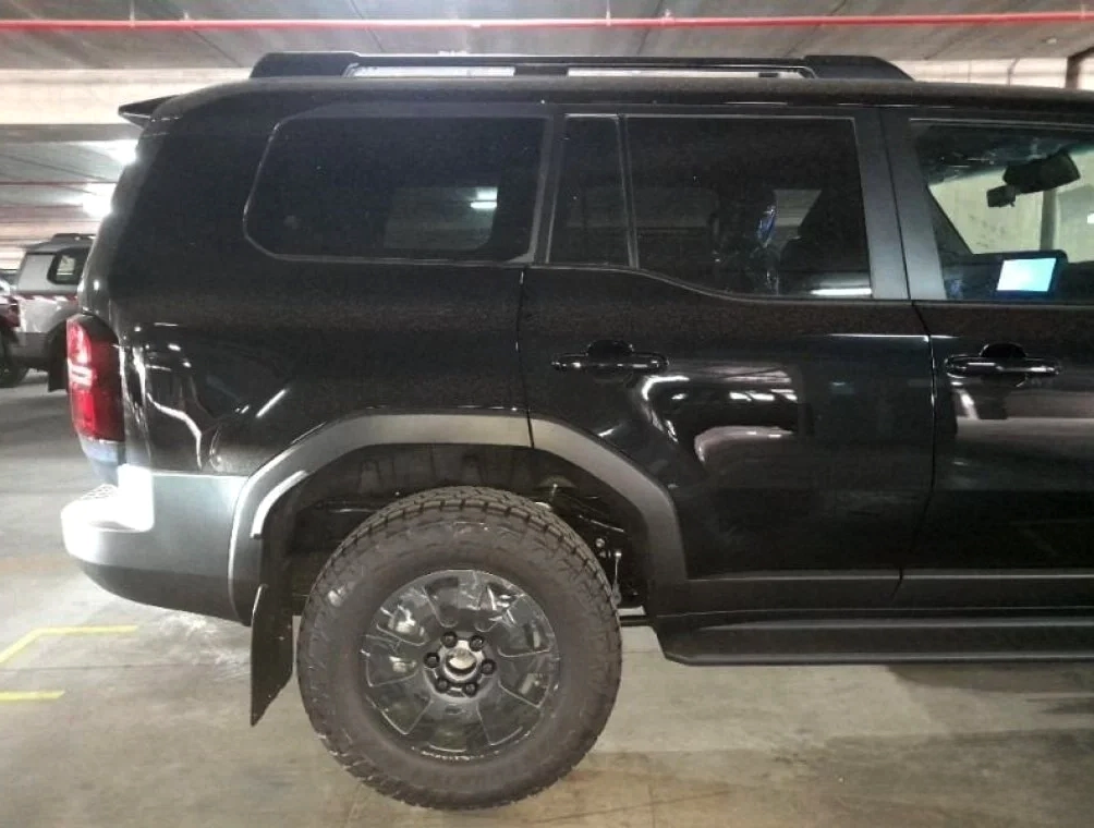 Toyota Prado PRADO ADVENTURE 2.4L TURBO PETROL V4