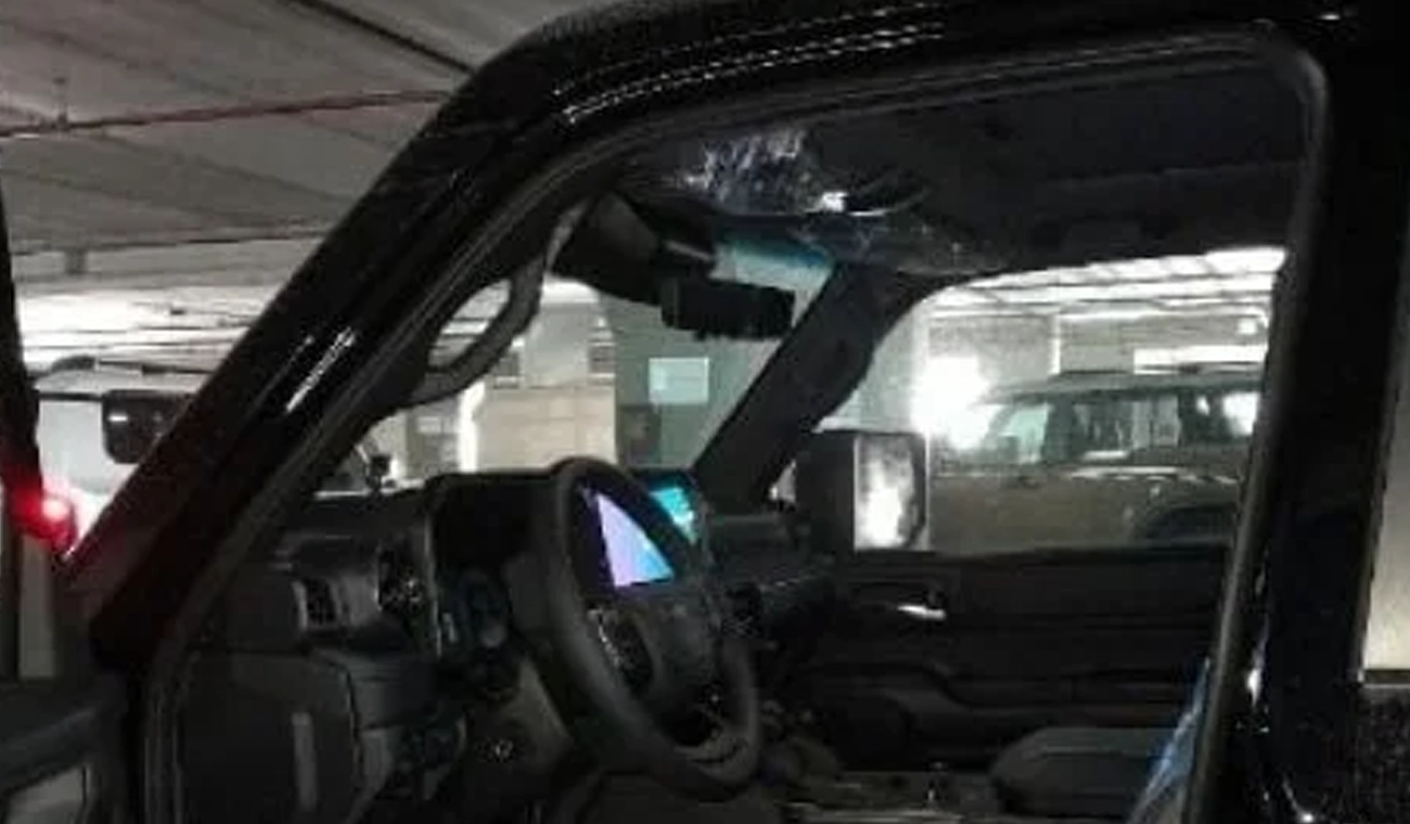 Toyota Prado PRADO ADVENTURE 2.4L TURBO PETROL V4