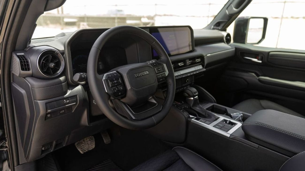 TOYOTA PRADO  PREMIUM 2.4