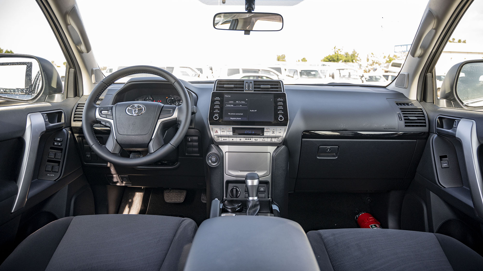 TOYOTA PRADO TXL 2.8D AT_ silver