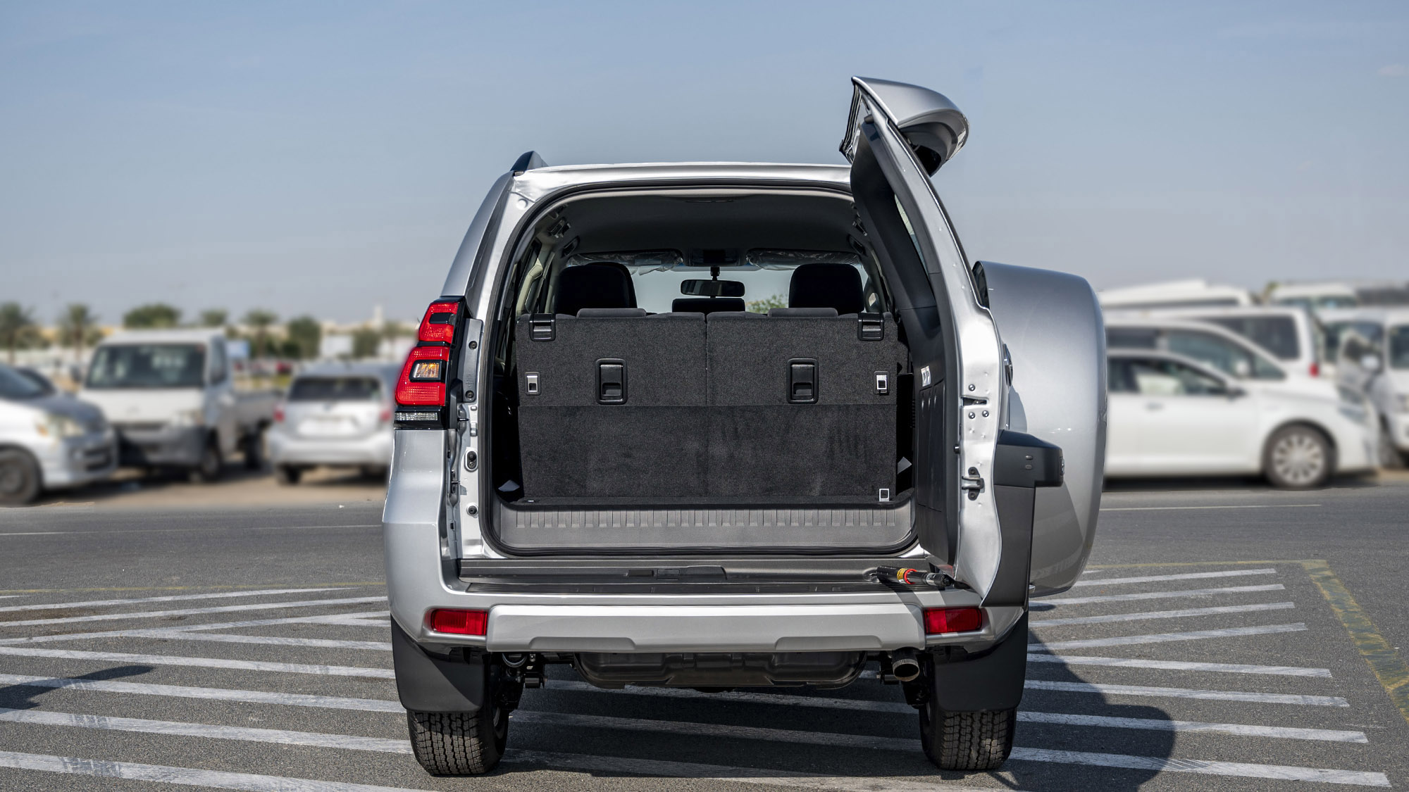 TOYOTA PRADO TXL 2.8D AT_ silver