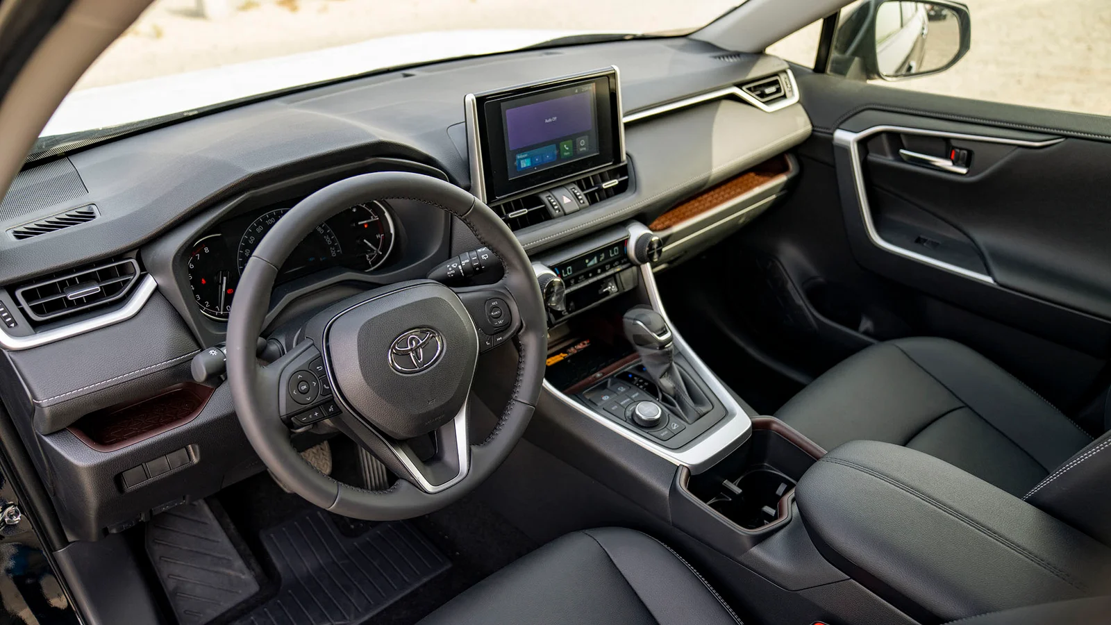 TOYOTA RAV4 2.0P AT 4X2 MY2025 – BLACK