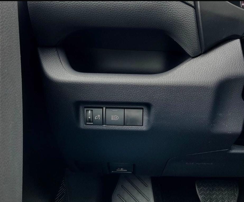 TOYOTA RAV4 2.0P AT 4X4 2025 - BLACK