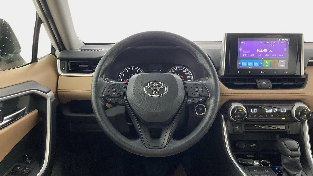 Toyota RAV4 2.5 VX 2026 _ WHITE