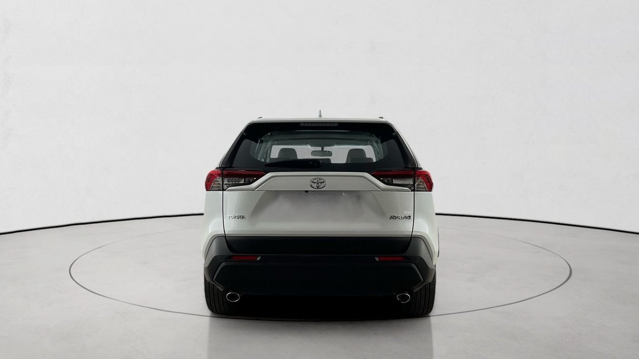Toyota RAV4 2.5 VX 2026 _ WHITE