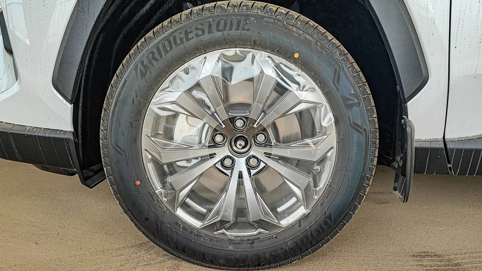 Toyota RAV4 2.5L AWD XLE – G AT