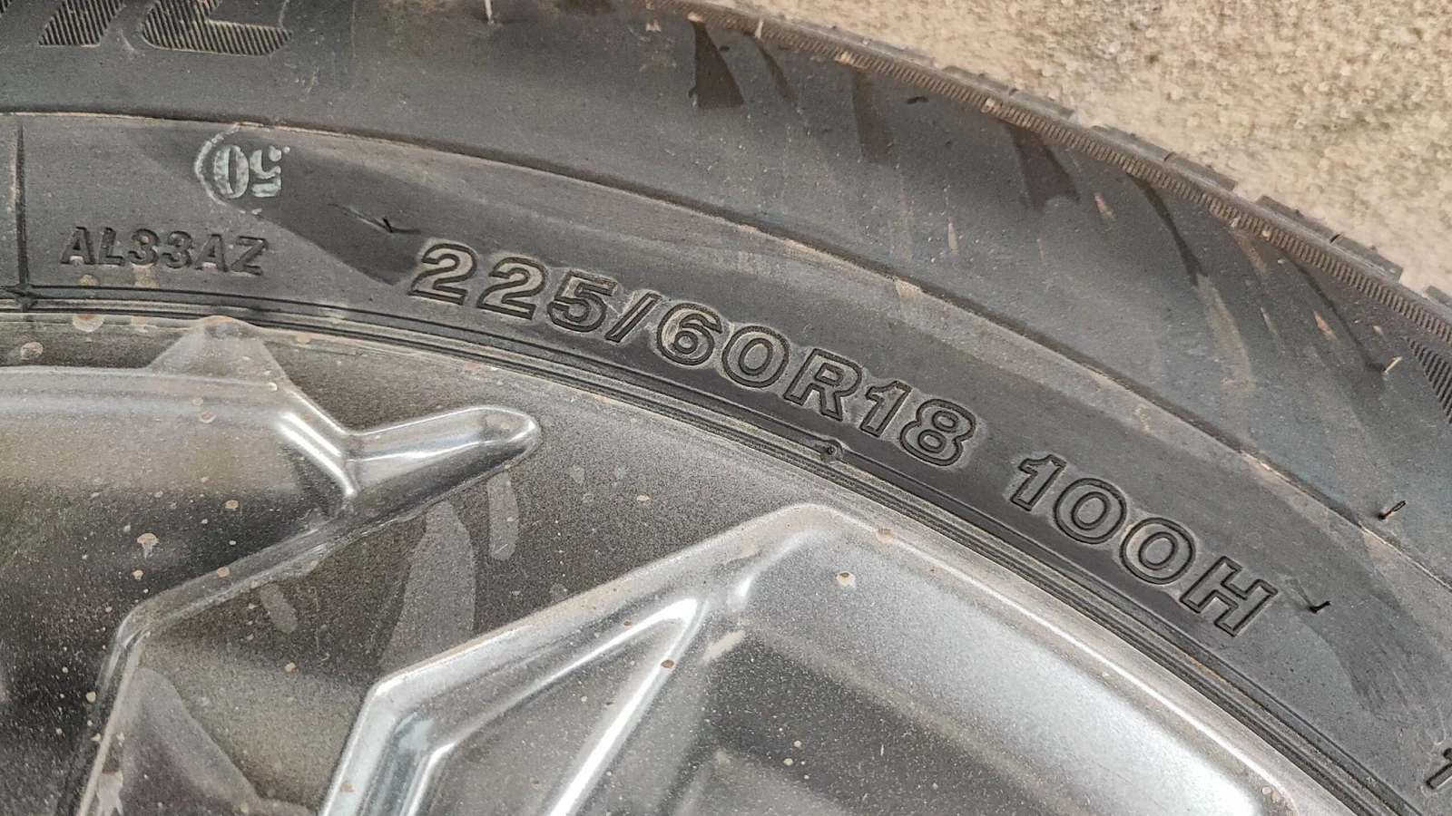 Toyota RAV4 2.5L AWD XLE – G AT