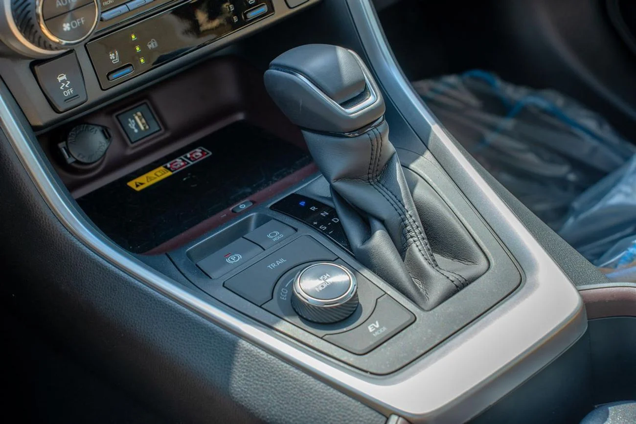 Toyota RAV4 2.5L VXR Hybrid  2025