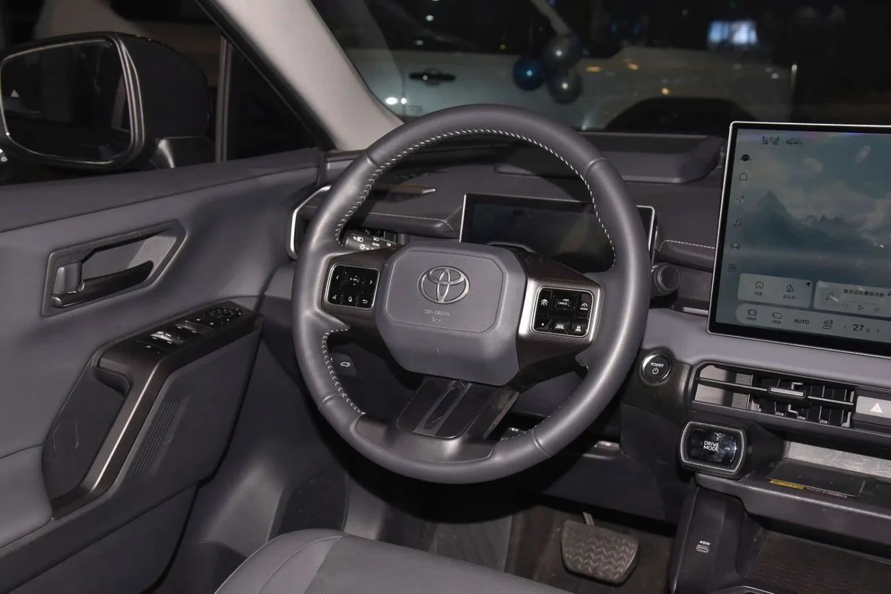Toyota RAV4 4WD 2.5L HEV FLAGSHIP 2026