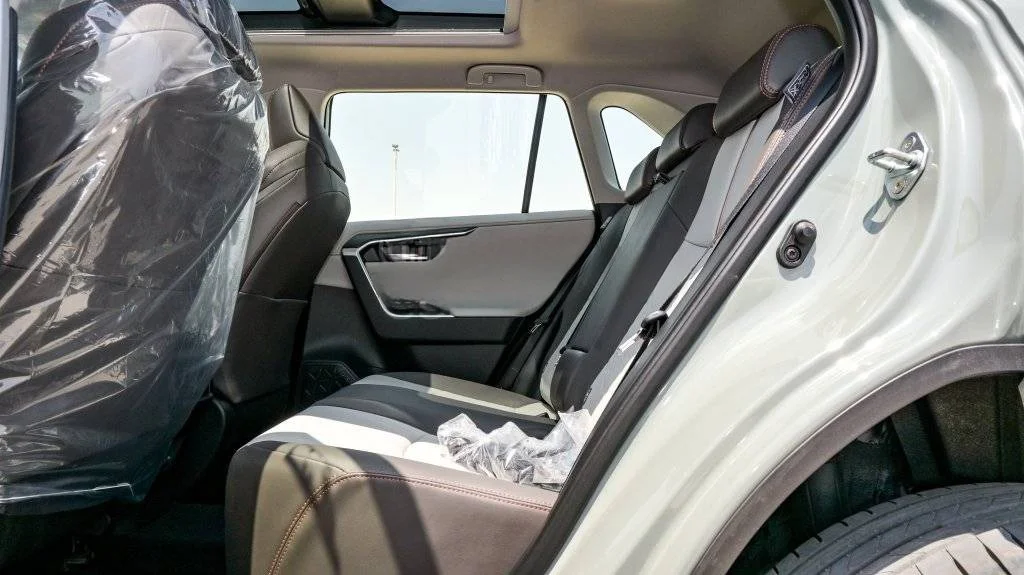 TOYOTA RAV4 ADVENTURE-V AWD 2.5L