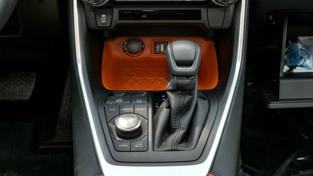 TOYOTA RAV4 ADVENTURE-V AWD 2.5L