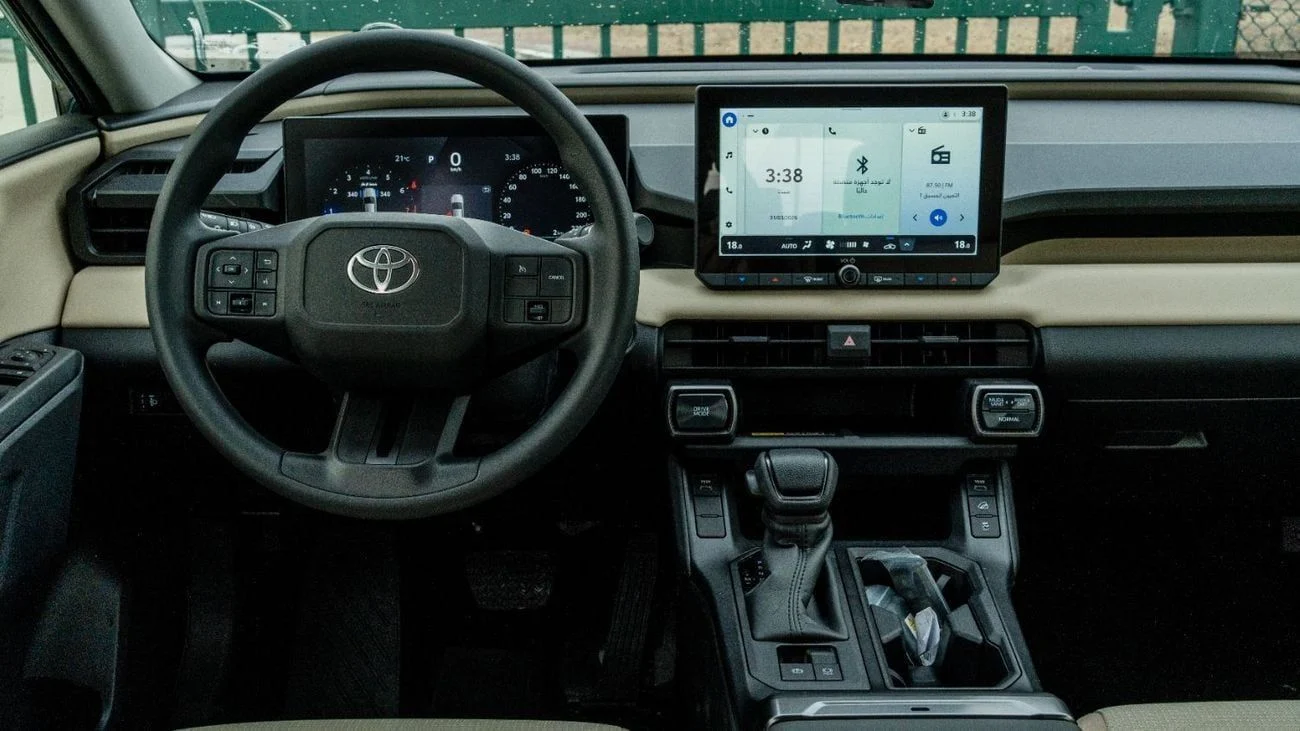 Toyota Rav4 XLE 4x4 2.0L AT Petrol AWD (Blue-Beige)