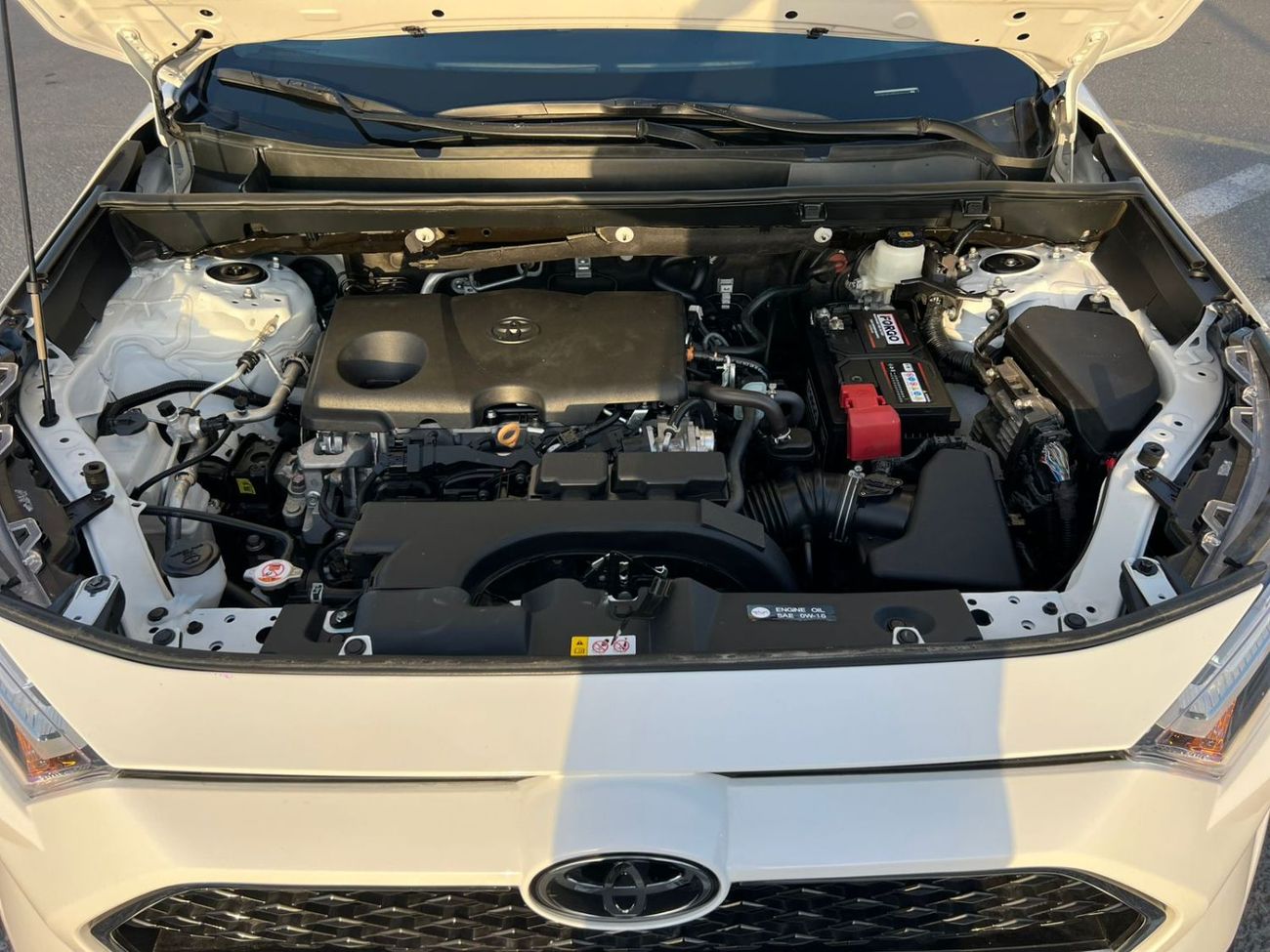 Toyota Rav4 XLE Full Option 2.5L V4  2026 _ WHITE