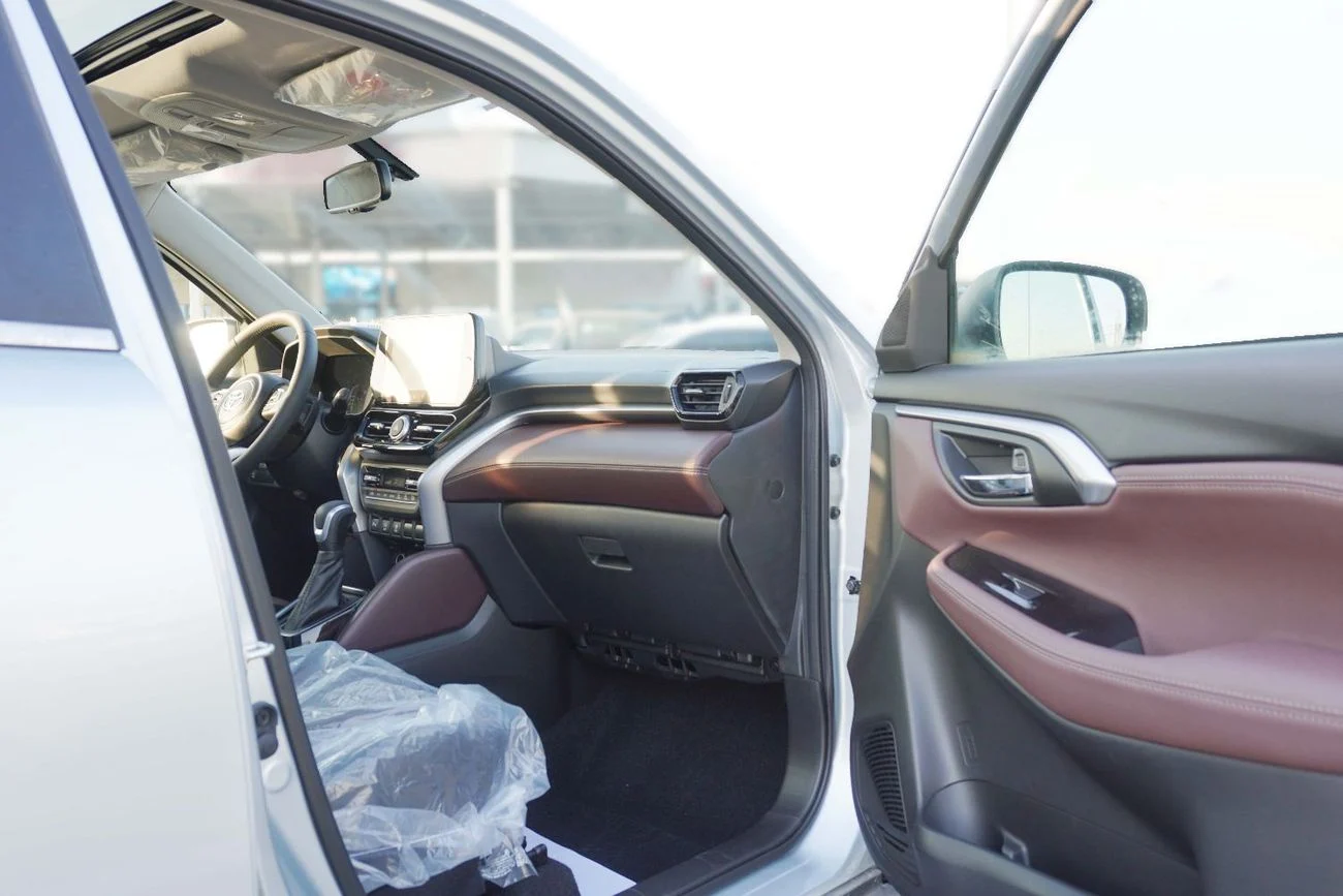 Toyota Urban Cruiser 1.5L GLX, A/T 2026 SILVER
