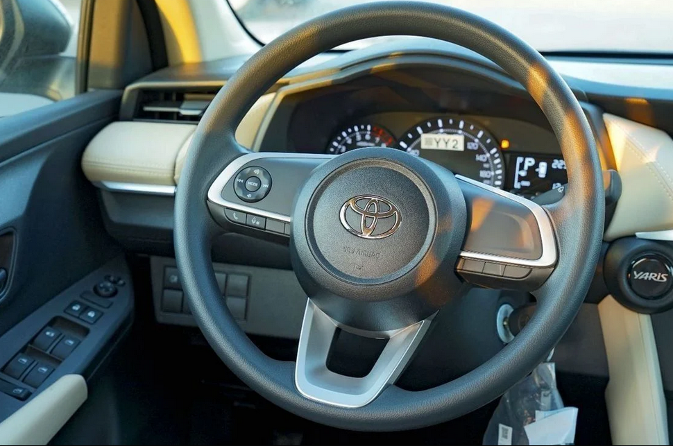 Toyota Yaris 1.3L - Climate Control  2026