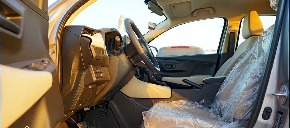 Toyota Yaris 1.3L - Climate Control  2026